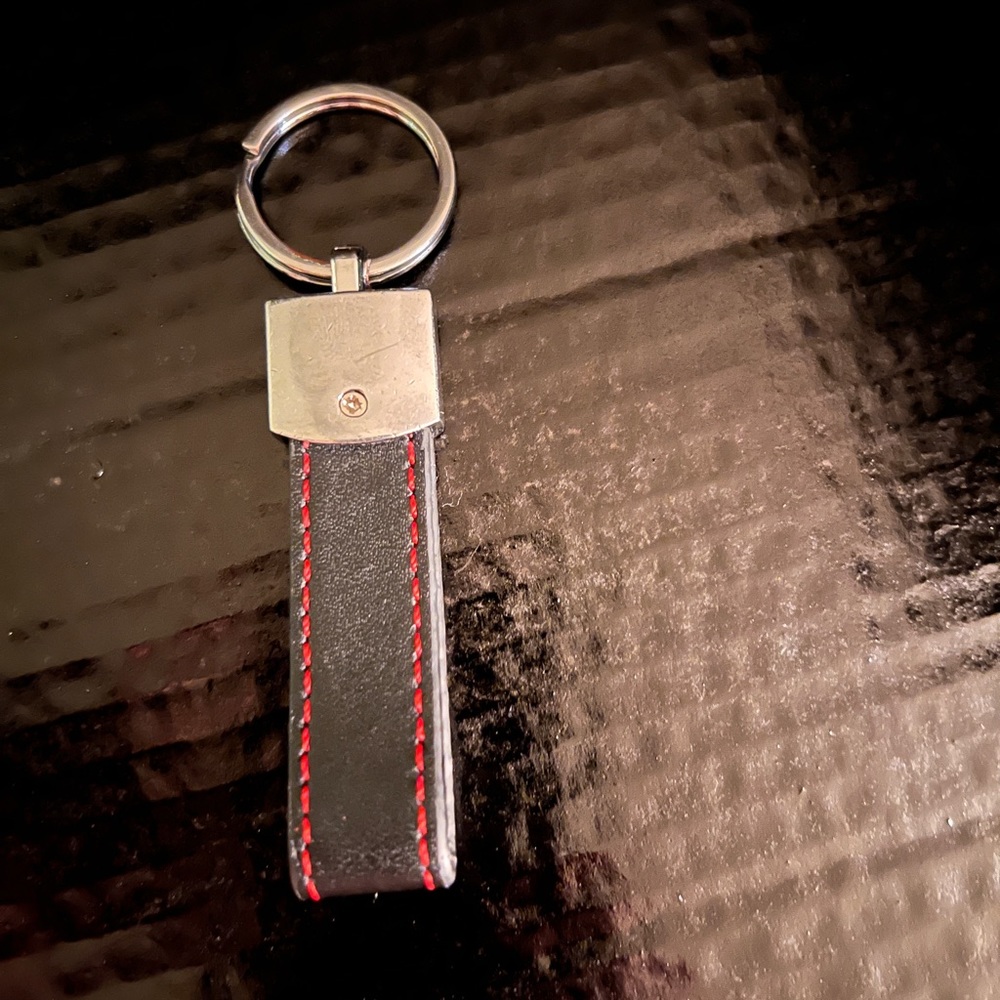 Toyota Key ring - Picture 2 of 2